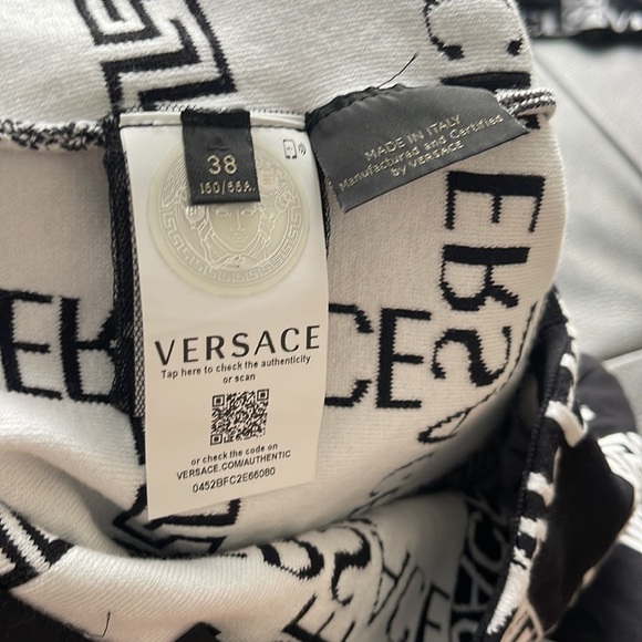Versace sets - Picture 5 of 6